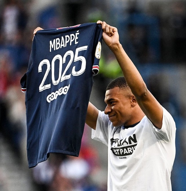 Mbappé bekent aan PSG